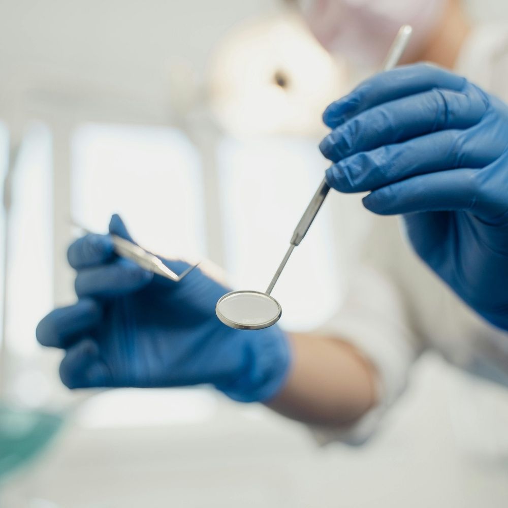Benefits of Choosing Our Oakville Emergency Dentist