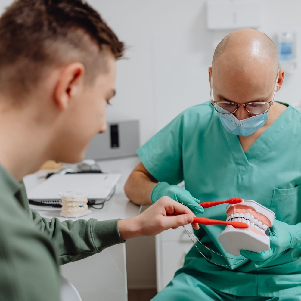 Benefits of Choosing Our Oakville Emergency Dentist