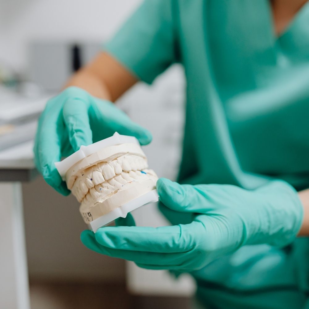 Benefits of Choosing Our Oakville Emergency Dentist